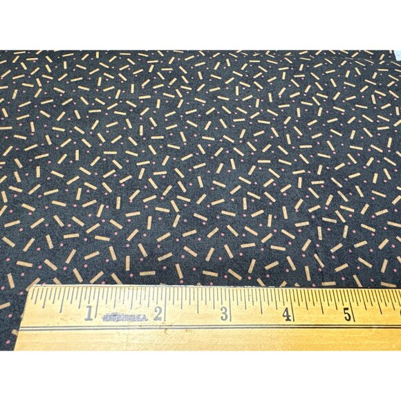 Mumms the Word Cotton Fabric 1/2 yard x 44" by Debbie Mumms Quilting Material - Picture 3 of 12
